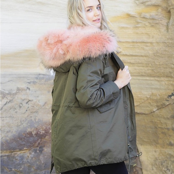 Blonde NO.8 Stockholm Olive Parka with Pink Fur Trim 34 - Picture 2 of 9